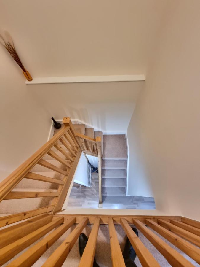 2 Bedroom - City Centre Location - Perfect For Family'S แบรดฟอร์ด ภายนอก รูปภาพ