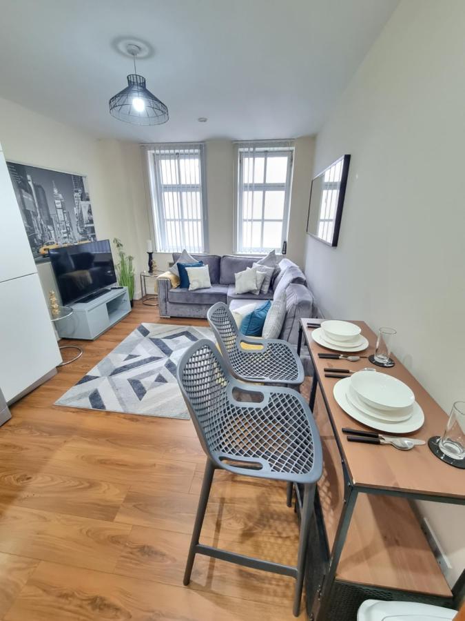 2 Bedroom - City Centre Location - Perfect For Family'S แบรดฟอร์ด ภายนอก รูปภาพ